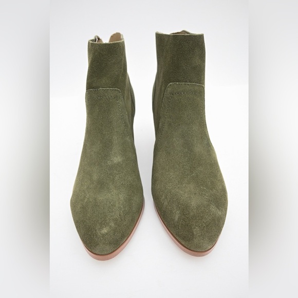 Violet & Red "Cupid" Suede Bootie NWOB - Picture 6 of 7